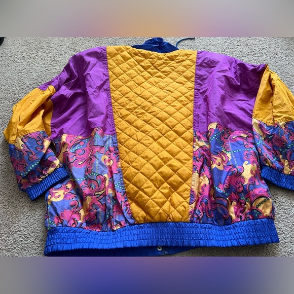 Vintage womens windbreaker ‼️⚠️ READ DESCRIPTION ‼️⚠️ - Picture 2 of 9